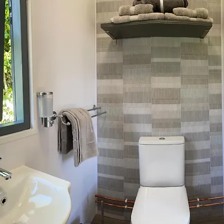 Lilac Hut Shepherds Hut