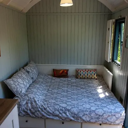 Lilac Hut Shepherds Hut Jenkinstown Park